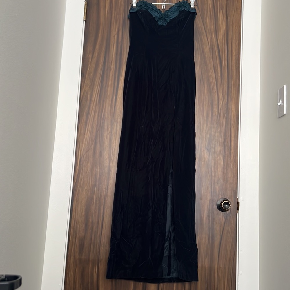 Emerald Green Velvet High Slit Strapless 90s Prom Dress